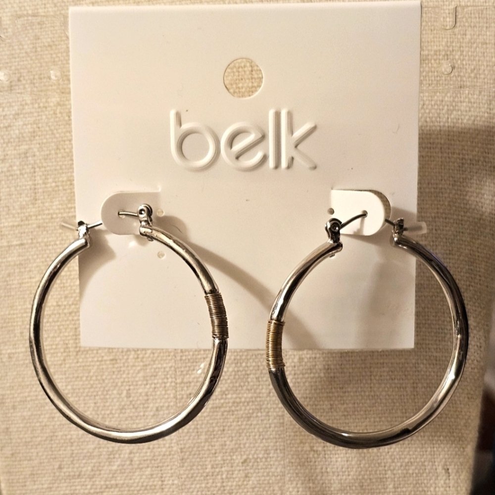 NEW Belk Two-Tone Hoop Earrings E1P93